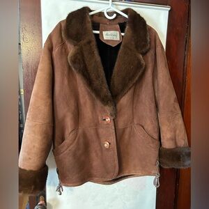 Ladies brown sheepskin coat with fur collar and fur trim, size large